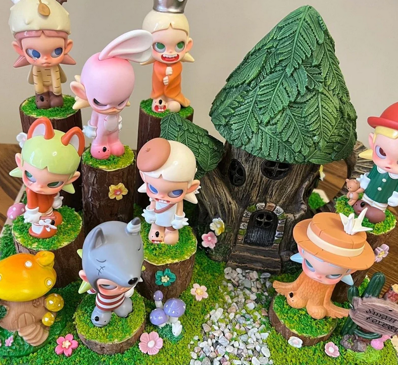 【BOGO】zsiga walk into forest toy doll