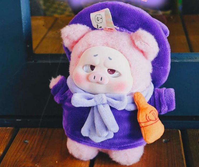 【SALE】Upset pig plush Toy Doll