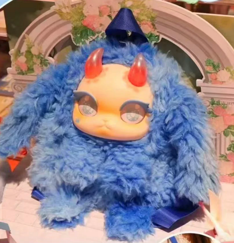 Tutulong Plush shoulder bag toy doll
