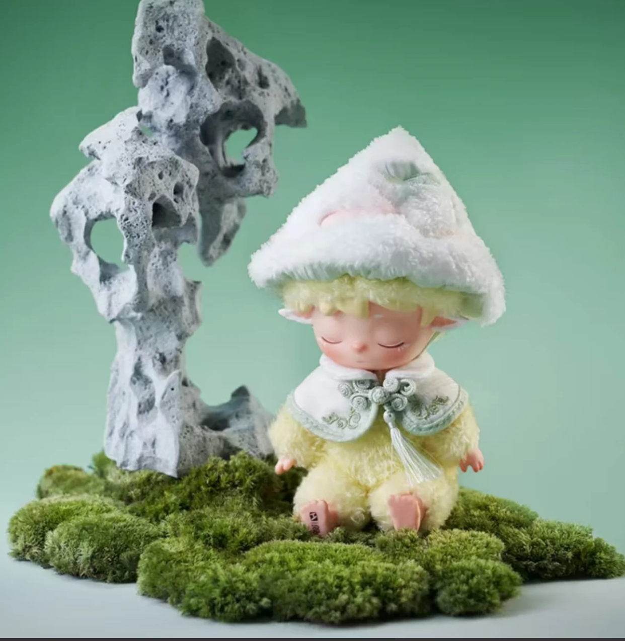 MIMI Leisurely Elf Vinyl Plush toy doll
