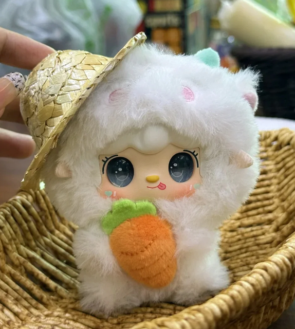 YOOKI V10 Hug Hug Food Shop Plush toy doll