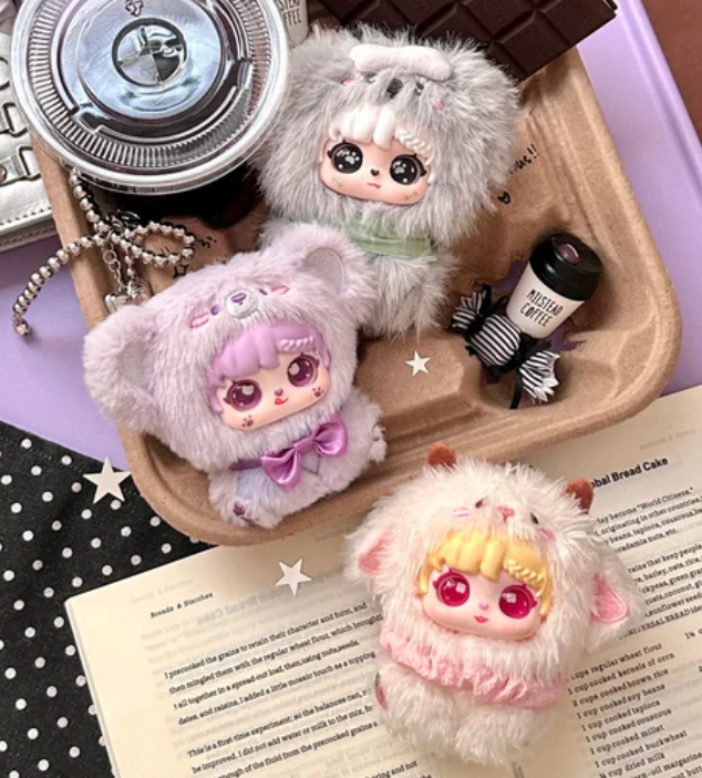 Sanmi Rabbit‘s Little Baby Hand in Hand Plush toy doll