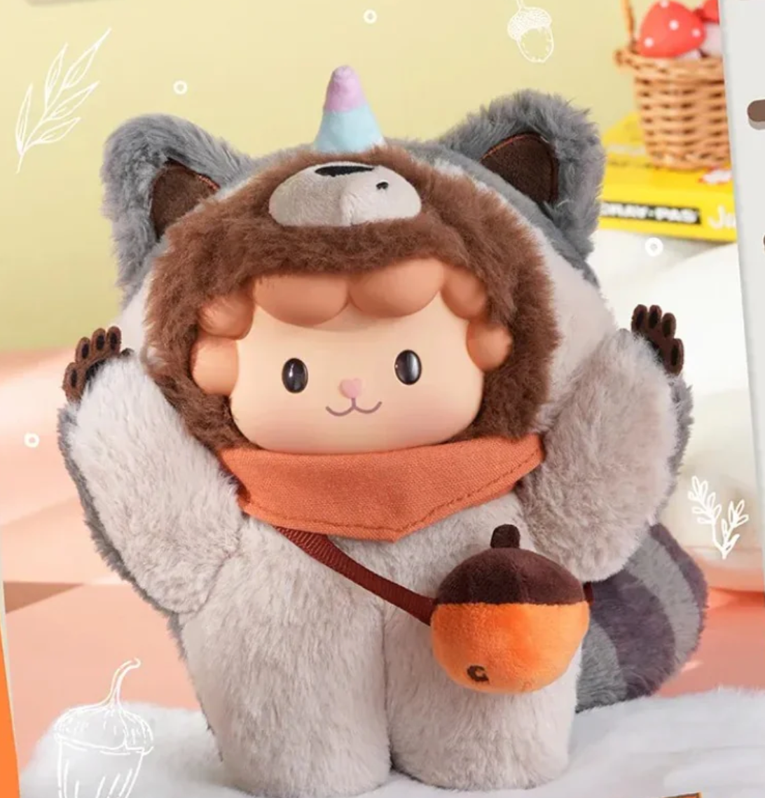 Gyun V4 Crossbody Bear Plush toy doll