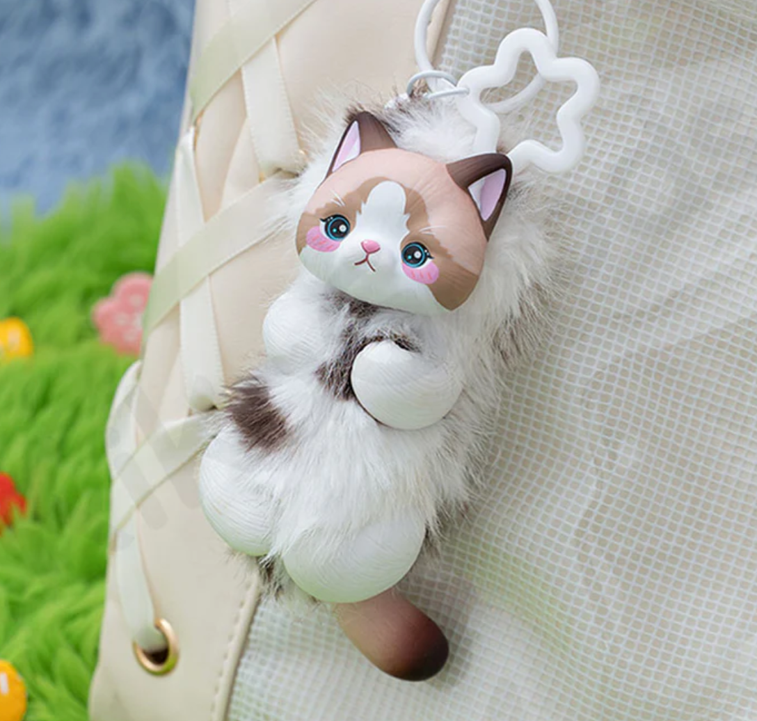 BOBOCAT Hug Cat Keychain Toy Doll