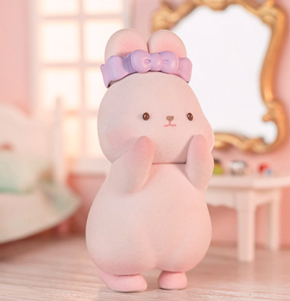 Momo Bunny Daily Figure Toy Doll