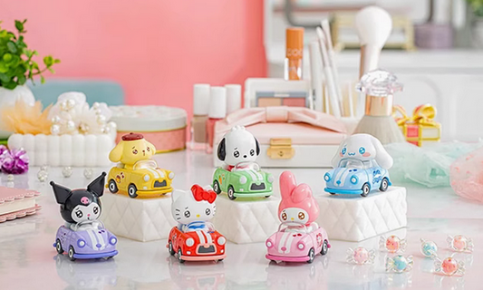 TOMICA TUNES x SANRIO family car toy doll