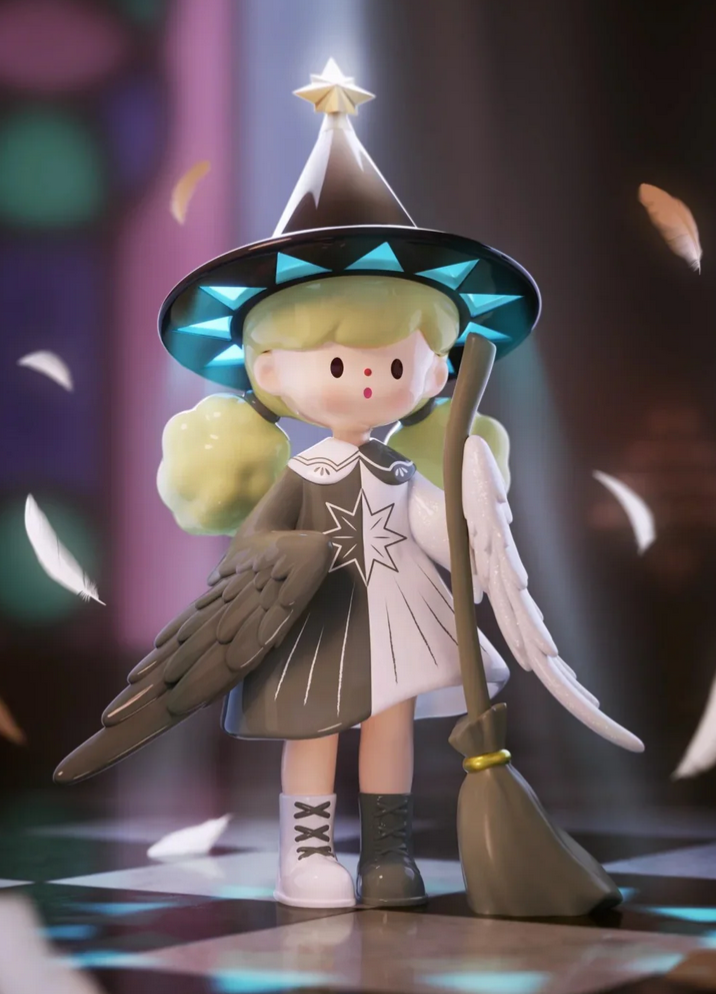 Molinta Chasing Light toy doll