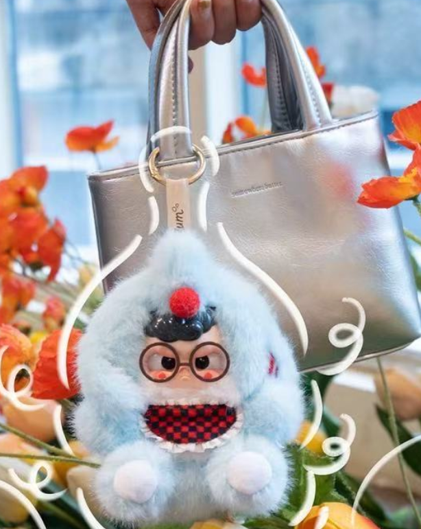 Hum Kindergarten Dreamer Plush toy doll