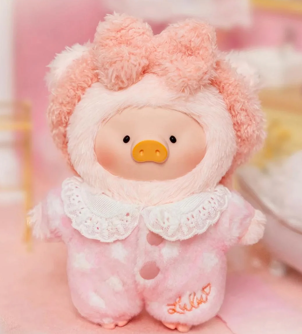 LuLu the Piggy LuLu’s Dreaming Wonderland Plush toy doll