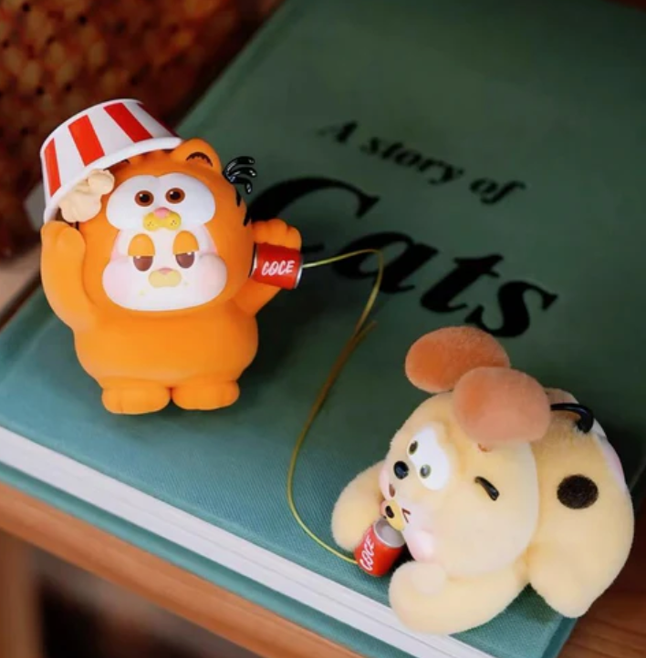 THE SLLO Garfield Family Gourmet Guardian Plan Figure toy doll