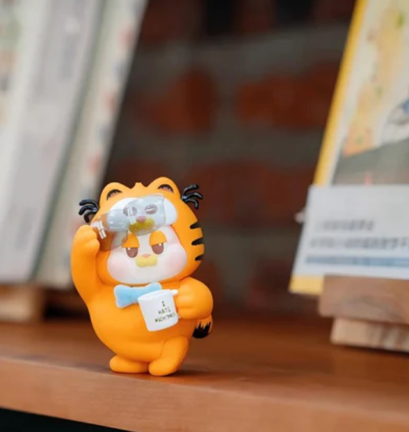 THE SLLO Garfield Family Gourmet Guardian Plan Figure toy doll