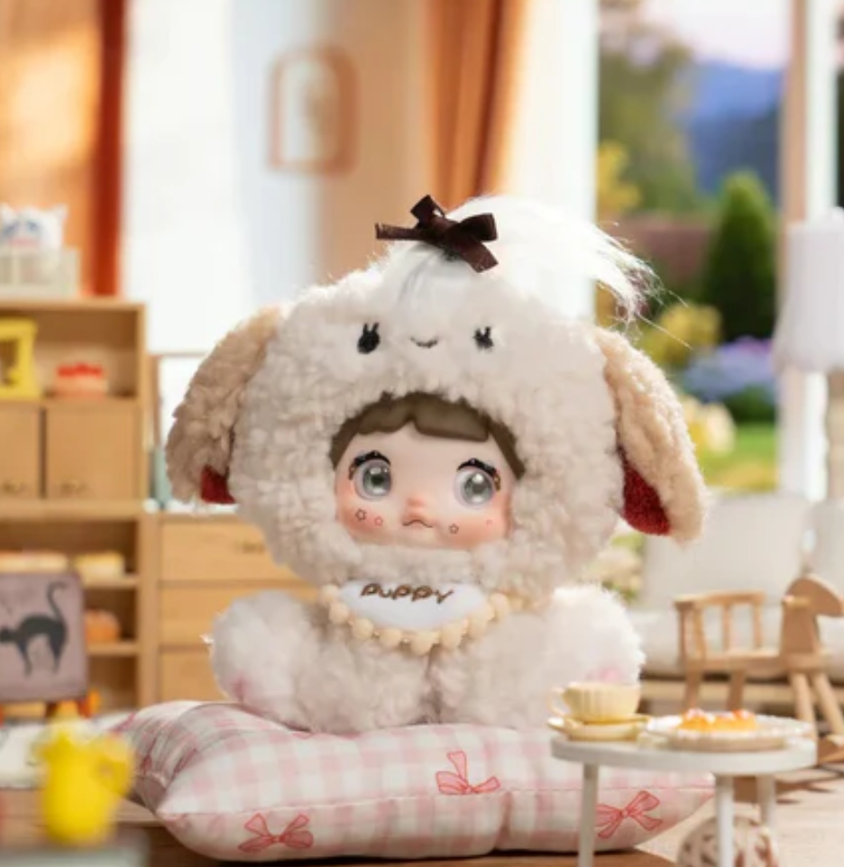 Nommi Sitting Zoo Plush toy doll