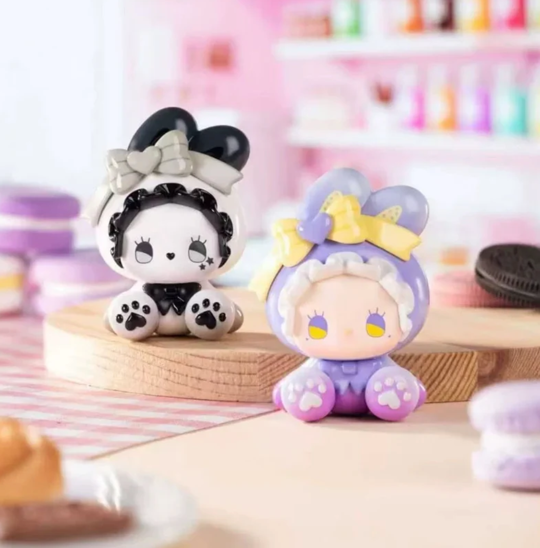 Emma Bunny Collector V2 Mini Figure toy doll
