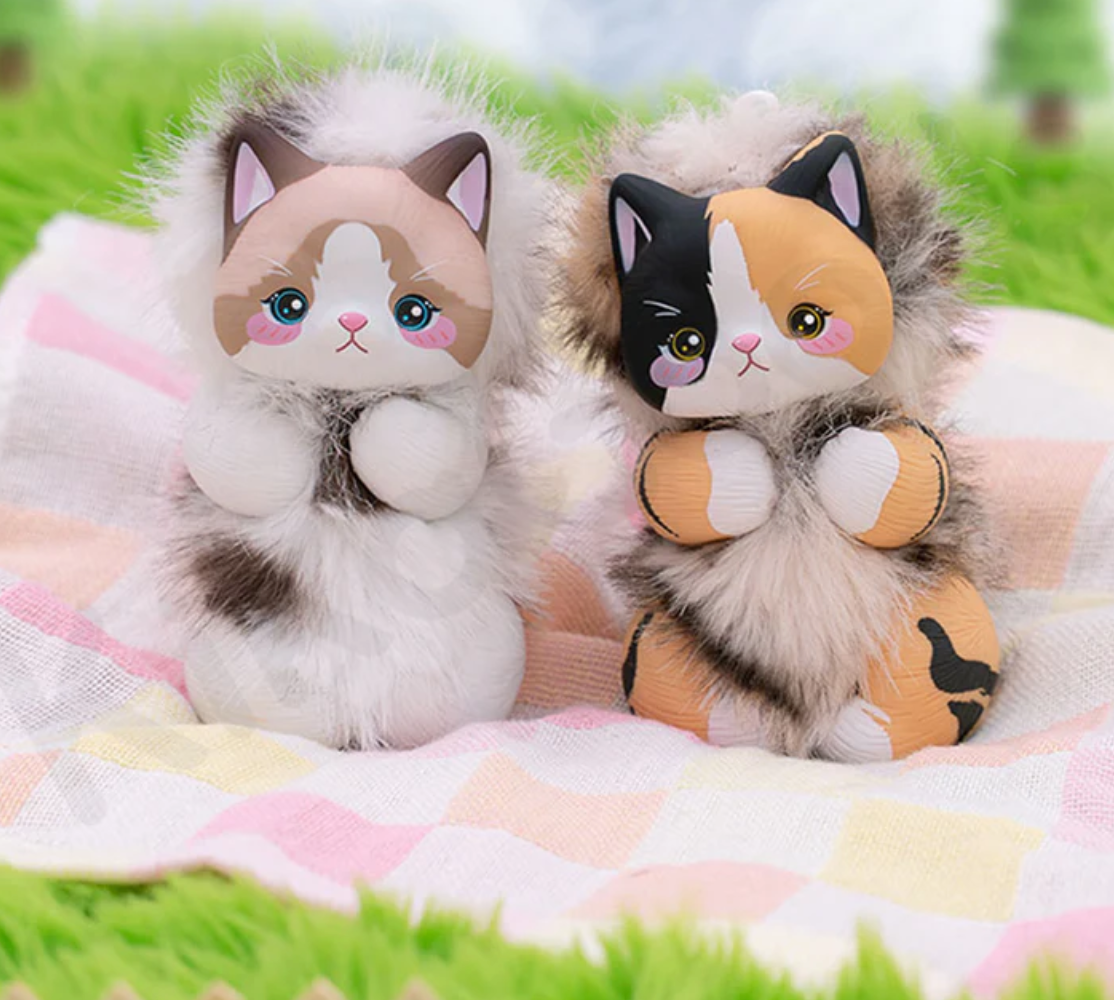 BOBOCAT Hug Cat Keychain Toy Doll