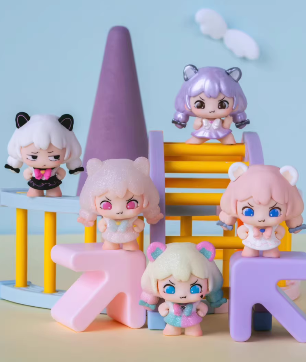 Cute Dali Bean Toy Doll