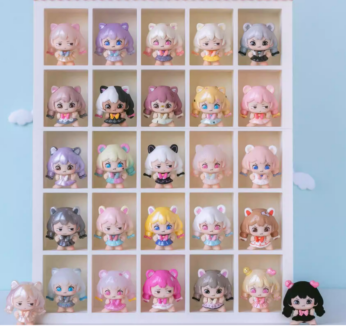 Cute Dali Bean Toy Doll