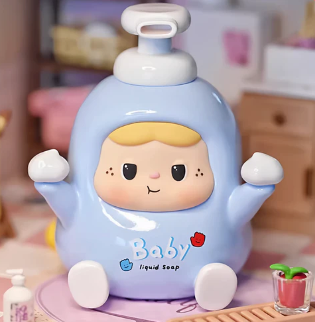 BAOBAO'S Small Kitchen Figure Toy Doll