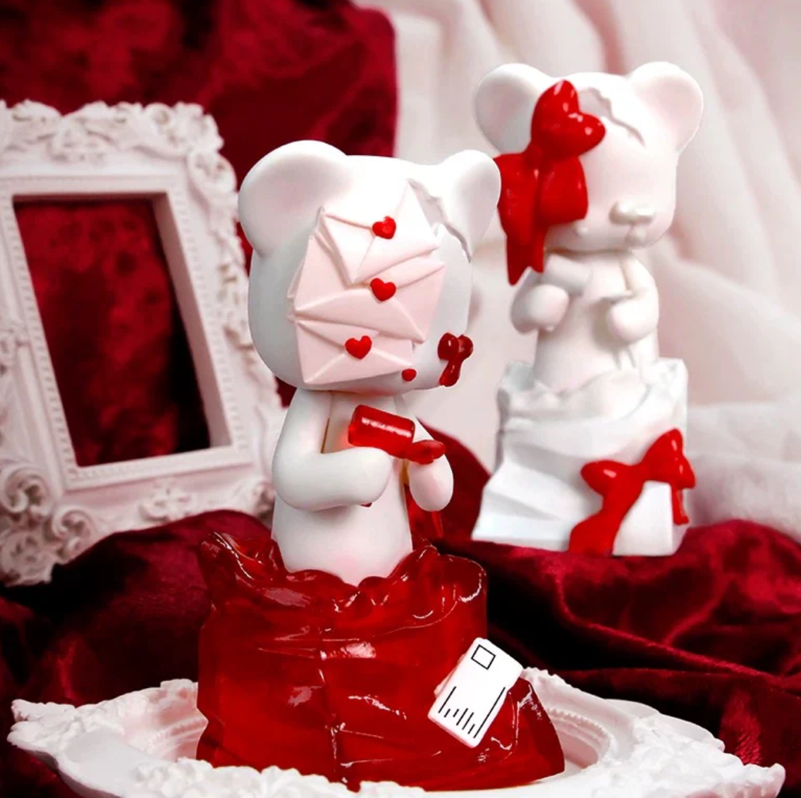 Carving Bear Figure Toy Doll
