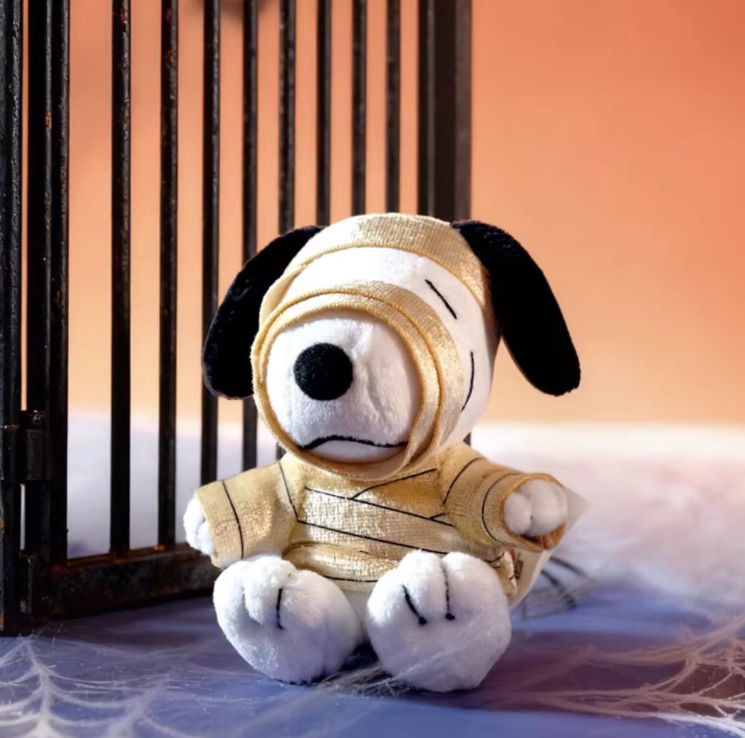 Snoopy Troublemaking Party Plush Toy Doll