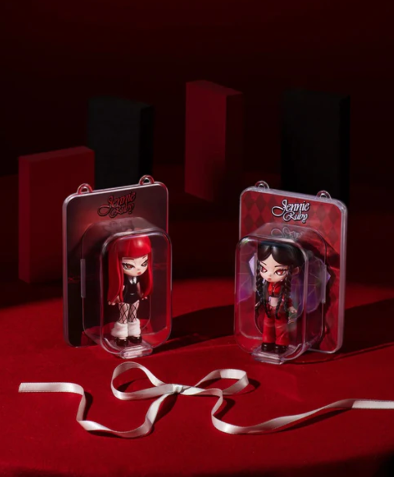 Jennie Ruby Hanging Card Figure Toy Doll