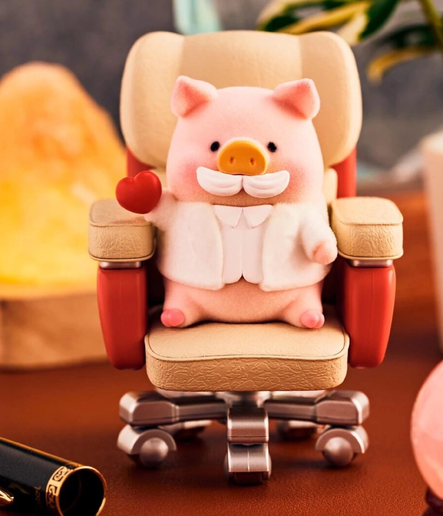 Lulu the Piggy Office Figure Toy Doll