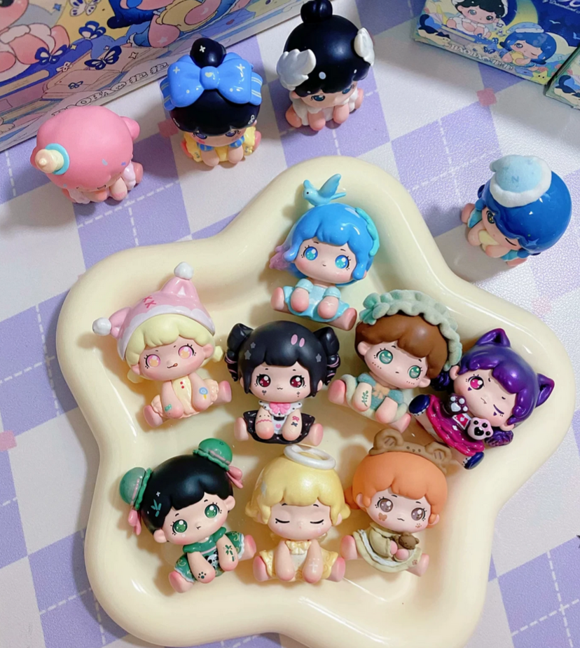 BaoBao Fantasy Dreamland Mini Figure Toy Doll