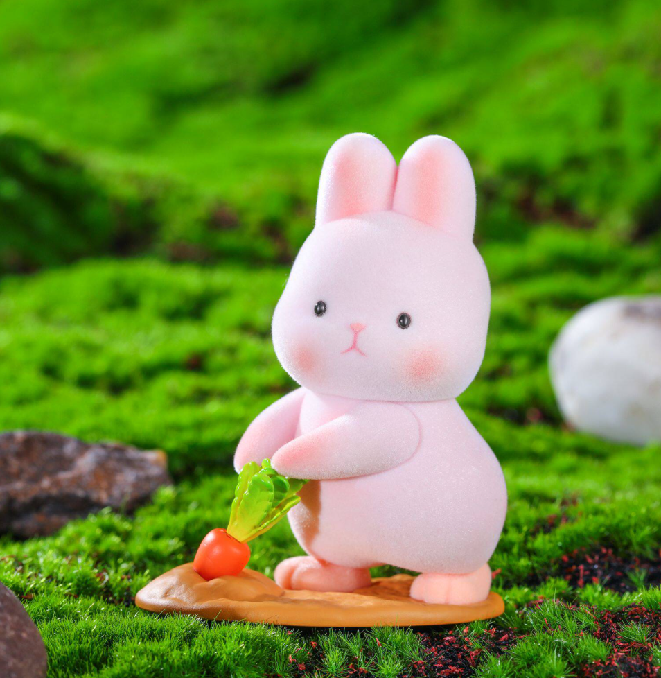 MOMO Bunny Outing Figure Toy Doll