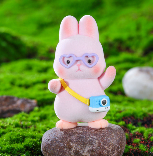 MOMO Bunny Outing Figure Toy Doll