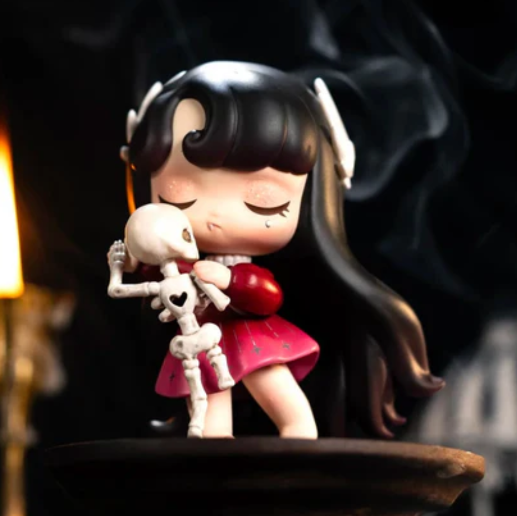 Lilith Nocturnal Shroud Figure Toy Doll