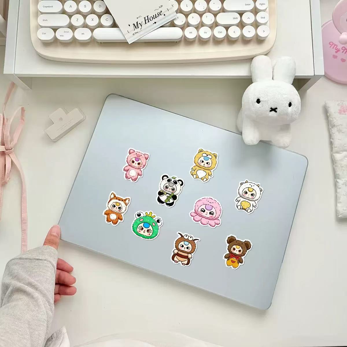 Baby Three Stickers Set 65pcs 4.4cm toy doll